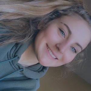 Meet your Posher, Bailey